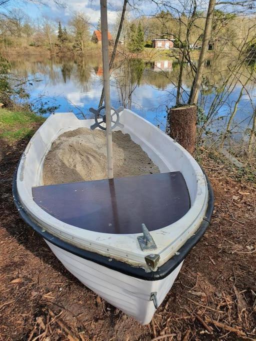 בוקהורן Ferienhaus Blauer See Mit Optionalem Hot-Tub מראה חיצוני תמונה