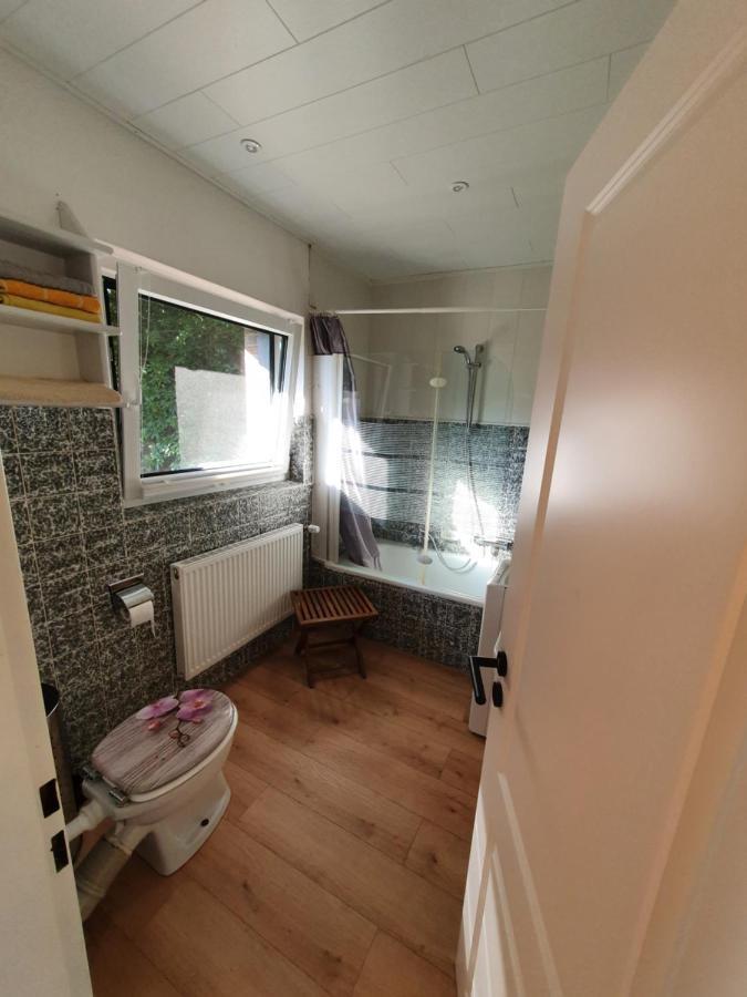 בוקהורן Ferienhaus Blauer See Mit Optionalem Hot-Tub מראה חיצוני תמונה