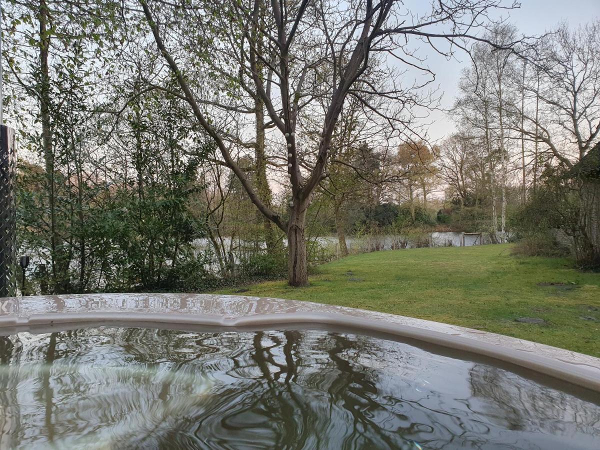 בוקהורן Ferienhaus Blauer See Mit Optionalem Hot-Tub מראה חיצוני תמונה